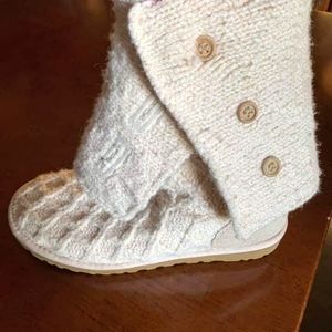 Ugg knit boots